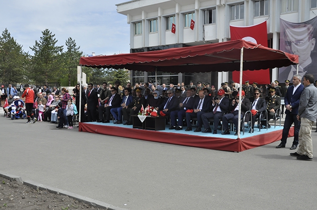 99’uncu yılında, Kars’ta ‘19 Mayıs ve Atatürk’ coşkusu 12