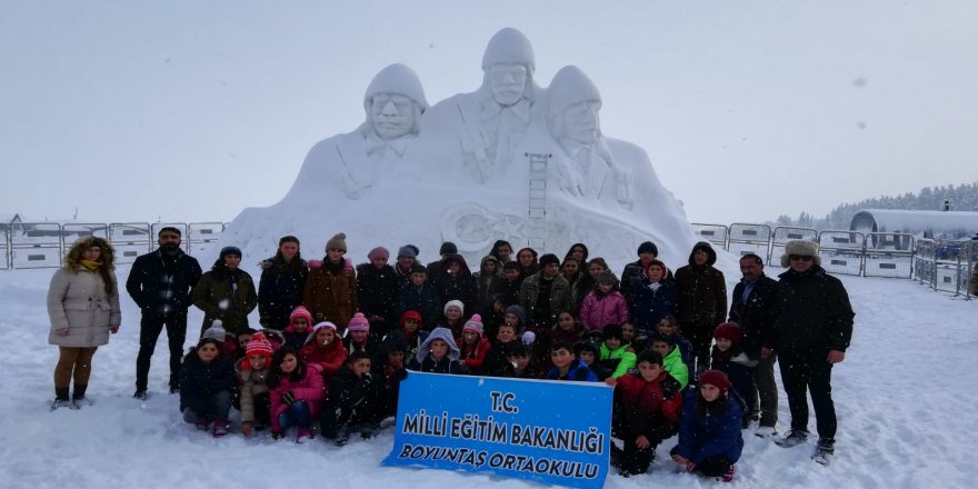 Akyaka Boyuntaş Köyü Ortaokulu Kars Gezisi Düzenledi
