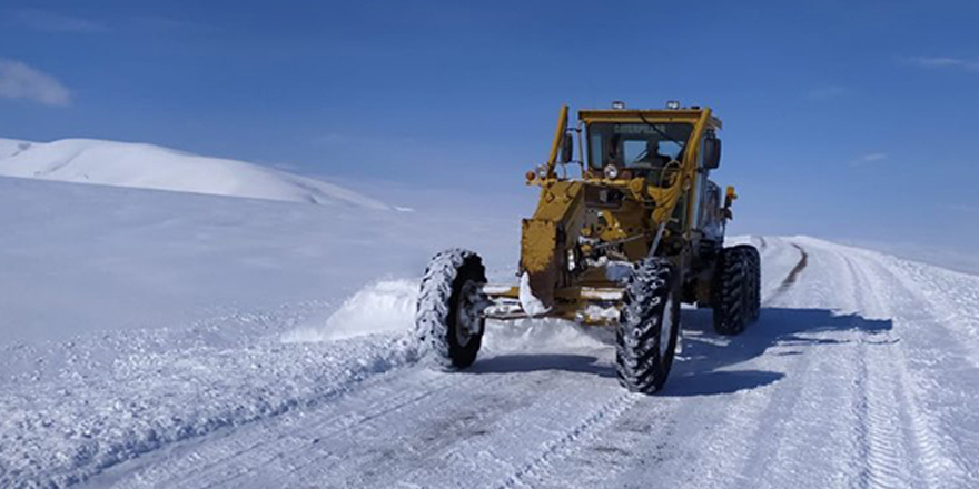Kars’ta, 16 köy yolu kapandı, ulaşımda aksamalar yaşanıyor
