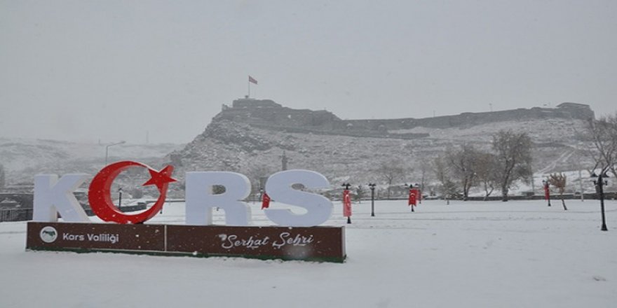 Kars’ta eğitime kar engeli