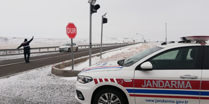 Kars’ta sahte plaka uygulaması!