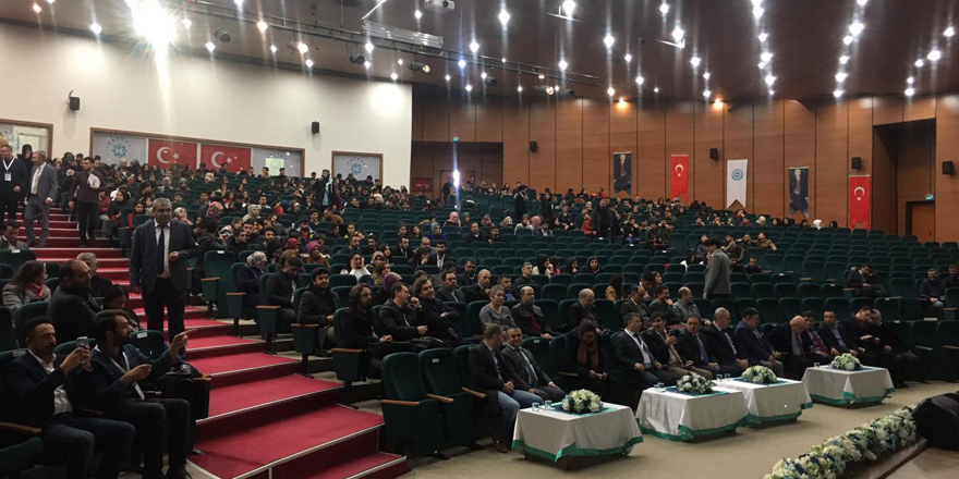 Kars’ta “1. Ulusal Siyaset Bilimi ve Kamu Yönetimi” kongresi başladı