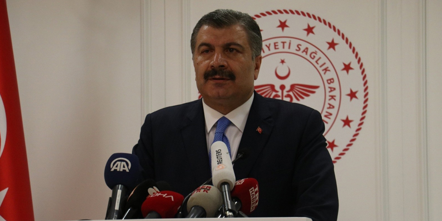 Sağlık Bakanı Koca: "Koronavirüs şüphesi olan vatandaşımızın test sonucu pozitif çıktı"