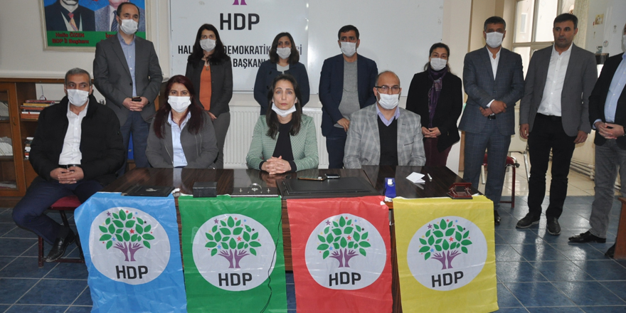 HDP’li vekillerden Kars Belediyesine destek!