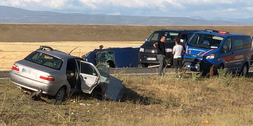 Kars’ta trafik kazası: 1 ölü, 2 yaralı