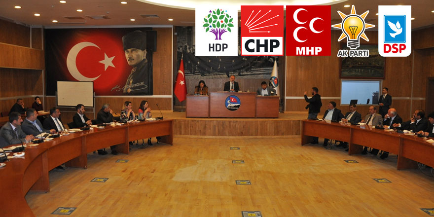 25 üyeden oluşan Kars Belediye Meclisi kapatıldı