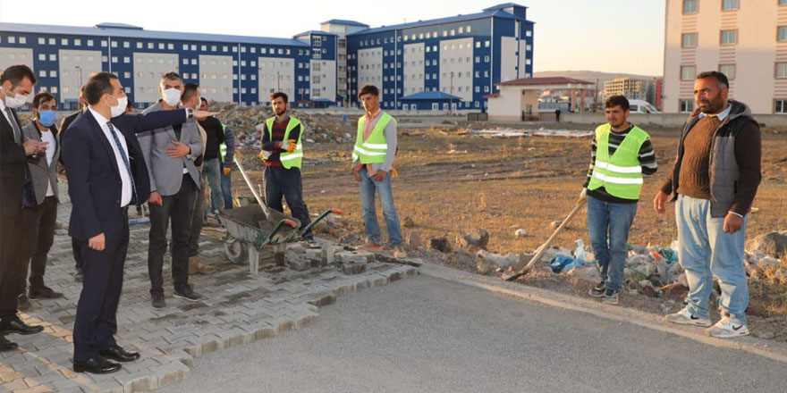 Kars’ta yollar nakış gibi işleniyor