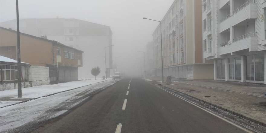 Kars’ta görüş mesafesi 20 metreye kadar düştü