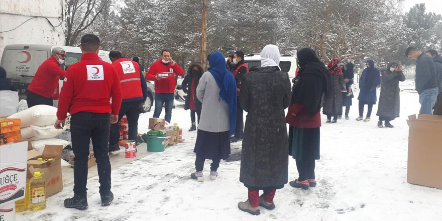 Kars’ta Kızılay ihtiyaç sahiplerini unutmadı