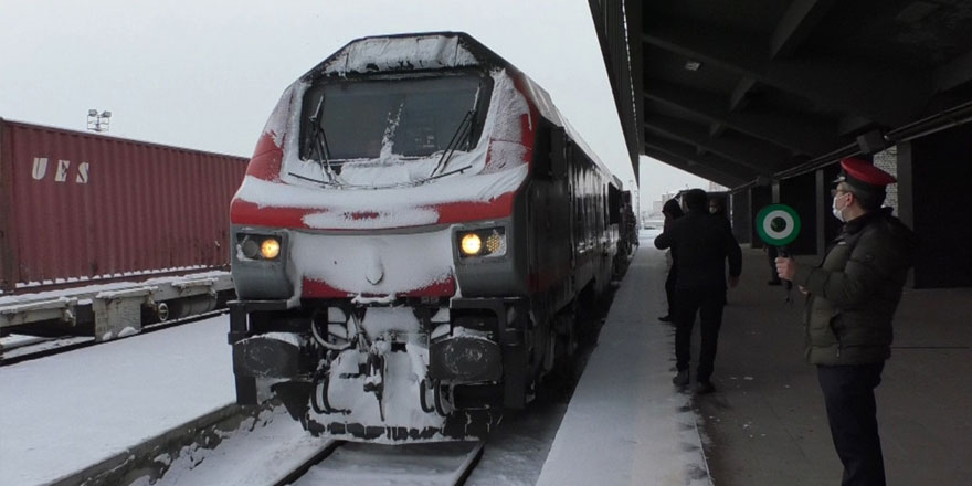 Türkiye’den Çin’e gidecek ikinci ihracat treni Kars’ta