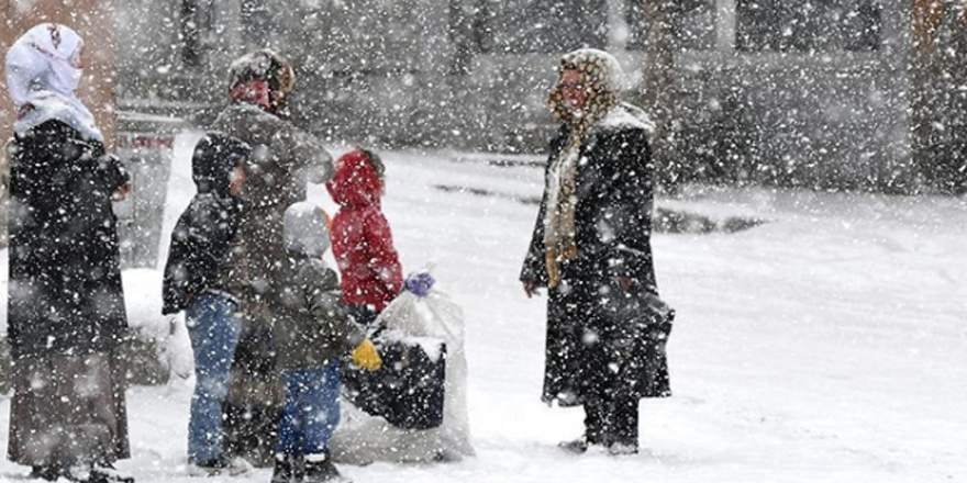 Kars'ta okullar yarın tatil, engelliler ve hamileler idari izinli!