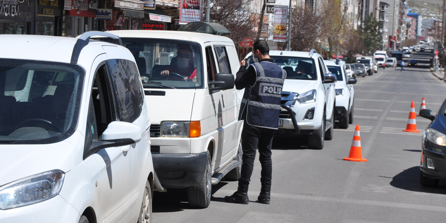 Kars’ta, 82 saatte 79 kişiye ceza!