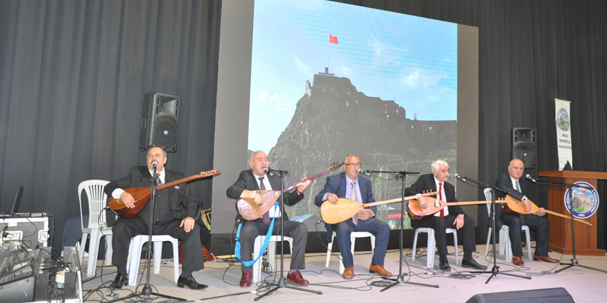 Üç ilin aşıkları tanıtım günlerine damga vurdu!