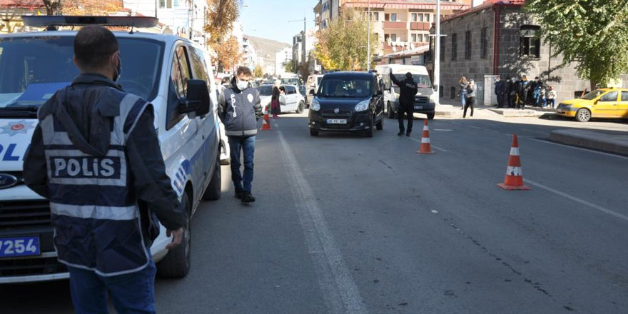 Kars’ta polisten ‘şok’ uygulama!