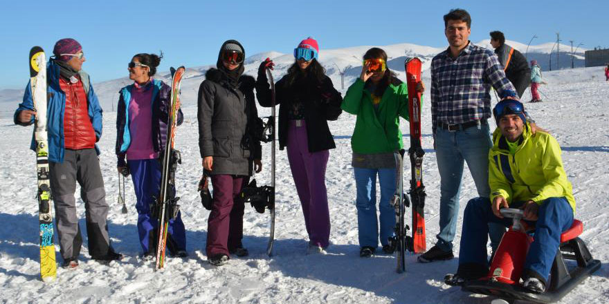 Sarıkamış Kayak Merkezi İranlı turistlerin uğrak yeri oldu