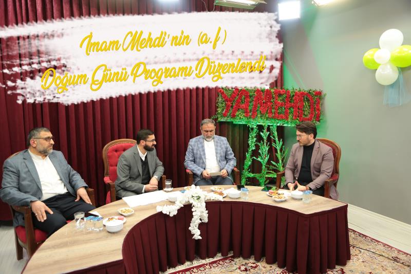 Kars Ehlibeyt Derneğinde İmam Mehdi'nin (a.f) Doğum günü programı
