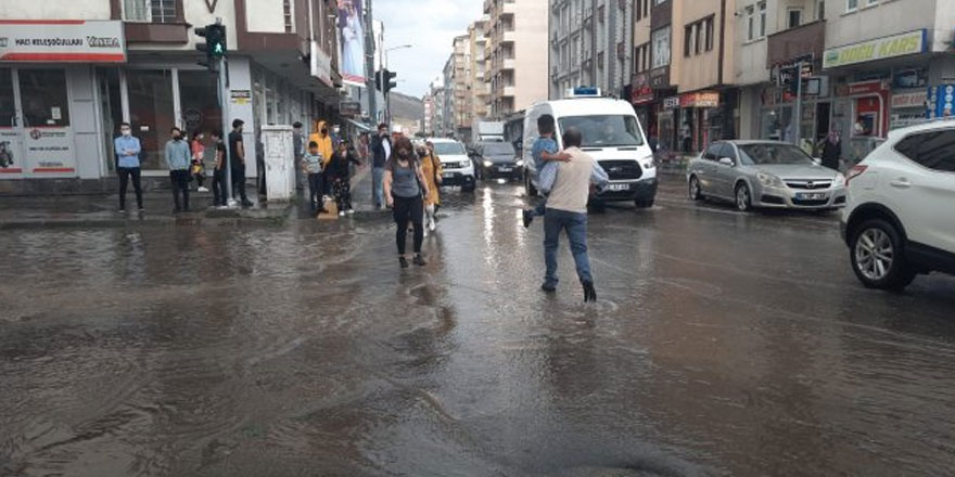 Karslılar dikkat! Şiddetli yağış var