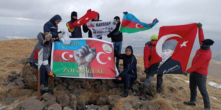 Karslı ve Nahçıvanlı dağcılardan Allahuekber Dağlarına anlamlı tırmanış