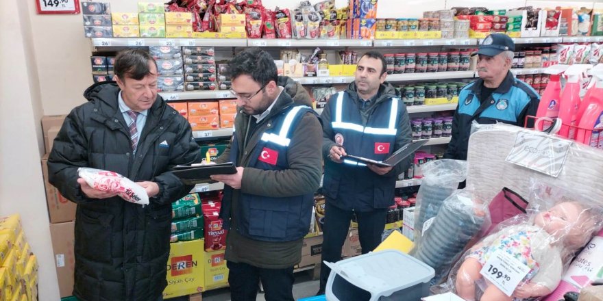 Kars’ta 3 harfli marketlerde fahiş fiyat denetimi yapıldı