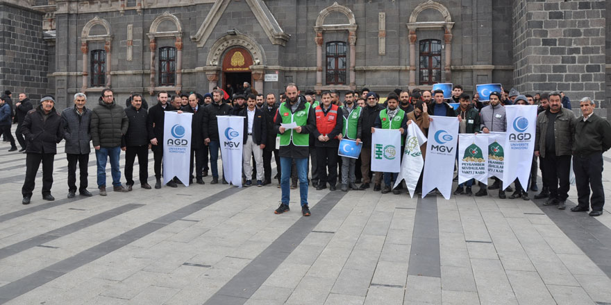 Çin’in Doğu Türkistan’daki zulmü Kars’ta protesto edildi