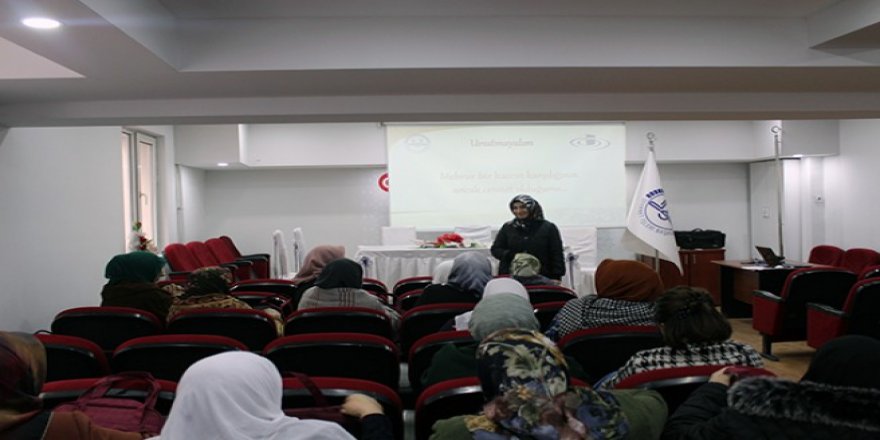 Kars’tan Umre’ye gideceklere seminer