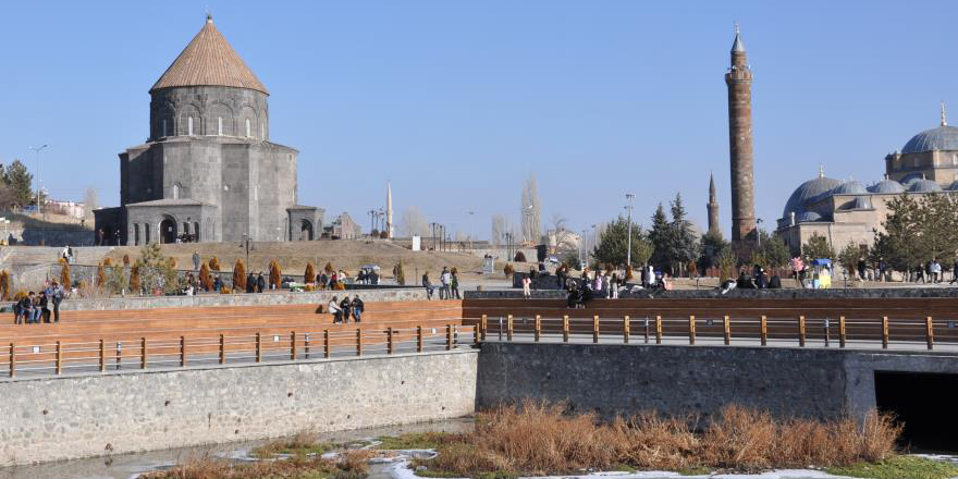 Kars’ta Ocak ayında bahar havası yaşanıyor