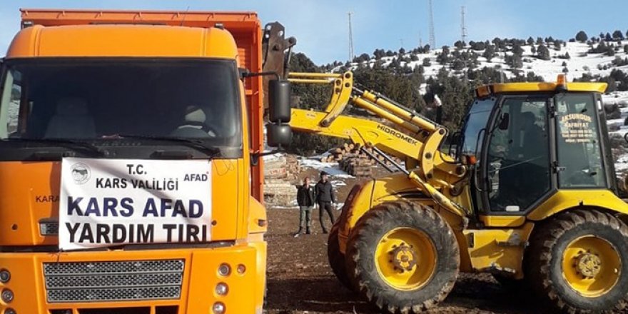 Kars’tan deprem bölgelerine gıda, yaşam malzemesi yardımları devam ediyor