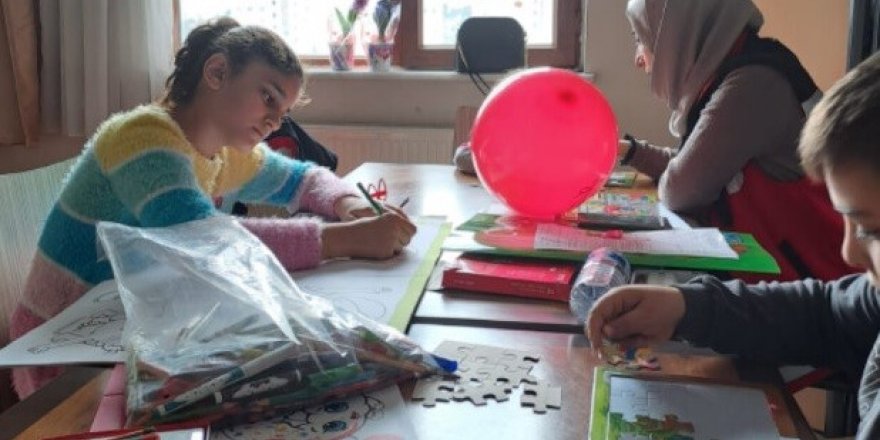 Elazığ’da depremzede çocuklara yönelik etkinlikler sürüyor