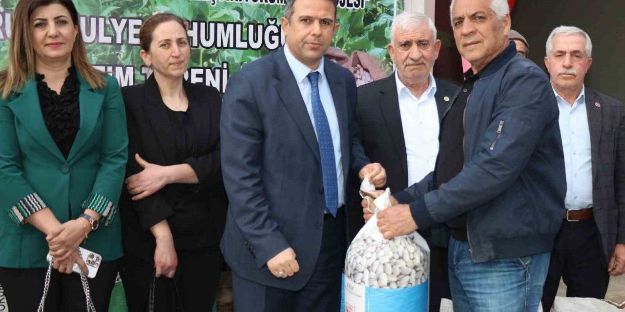 Elazığ’da çiftçilere yüzde 75 hibeli fasulye tohumu dağıtıldı