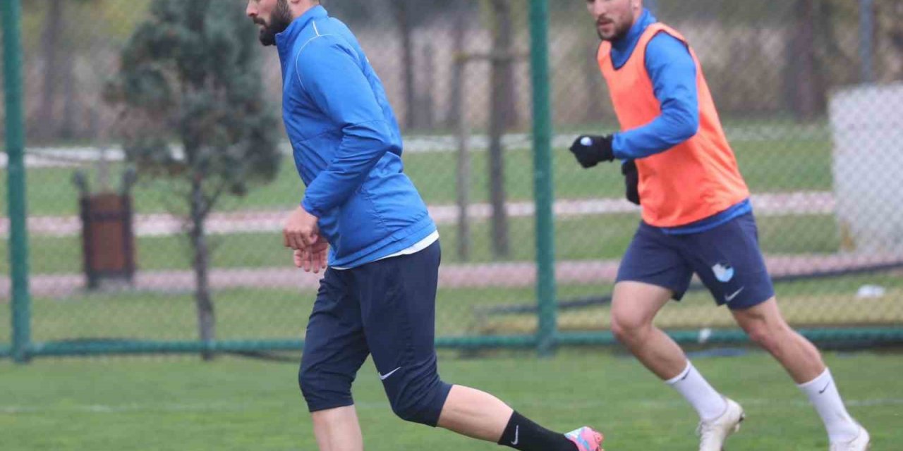 Erzurumspor İstanbul’da kamp kurdu