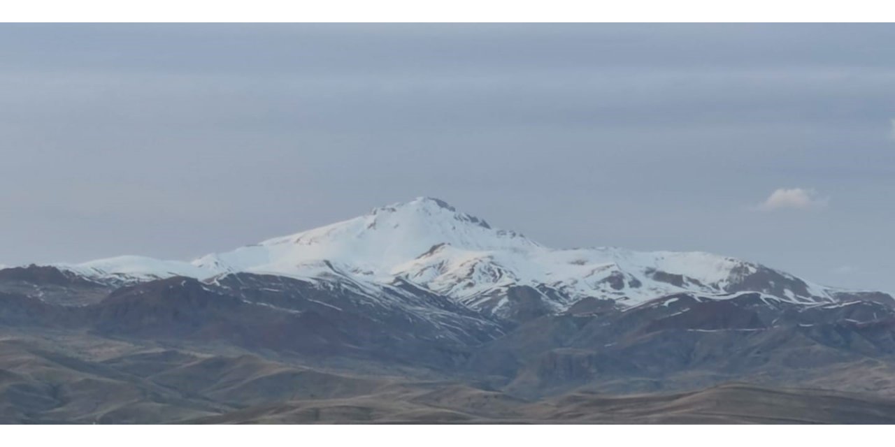 Erzurum Nisan ayında beyaza büründü