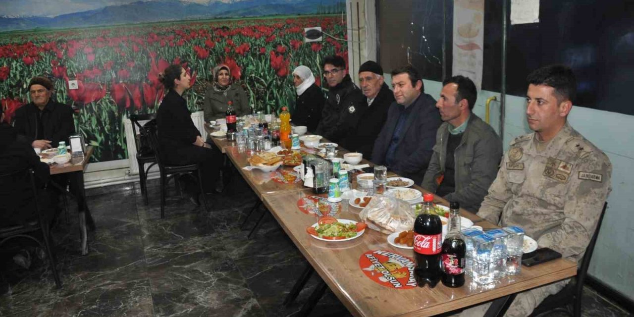 Kaymakam Ocak, şehit aileleri ve gazilerle iftarda buluştu