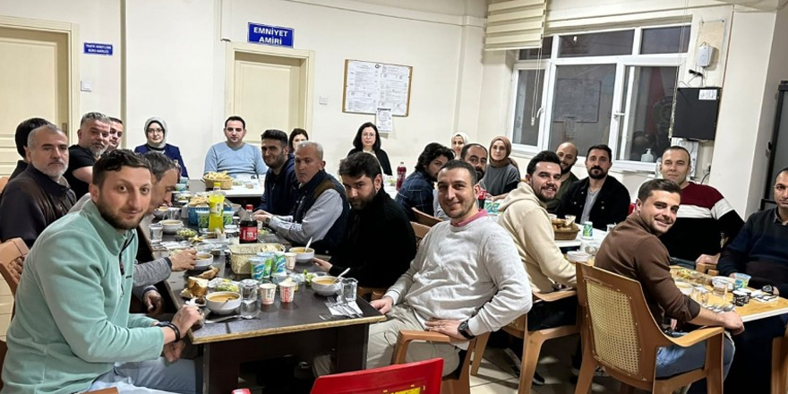 Digor Kaymakamı Orhan Gazi Karakaş, Polis Haftasında Polisler ile iftar yaptı