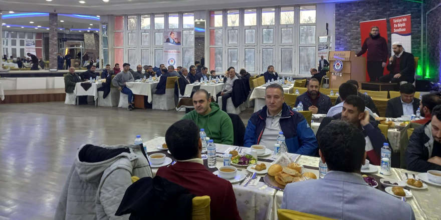 Eğitim-Bir-Sen Kars Şubesi, Kafkas Üniversitesindeki üyeleriyle iftarda bir araya geldi