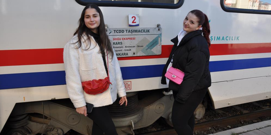 Doğu Ekspresi’nde bayram yoğunluğu yaşanıyor