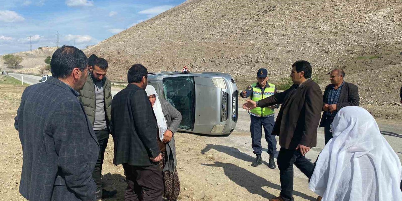 Erzincan’da trafik kazası: 2 yaralı