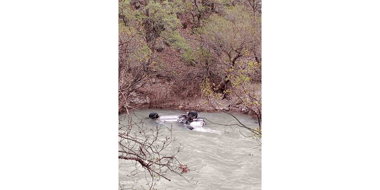 Tunceli’de 38 gün önce çaya uçan araç bulundu