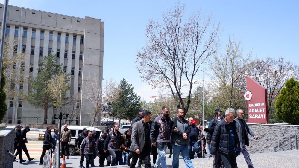 Erzurum’da dolandırıcı çetesi çökertildi, 22 şahıs gözaltına alındı