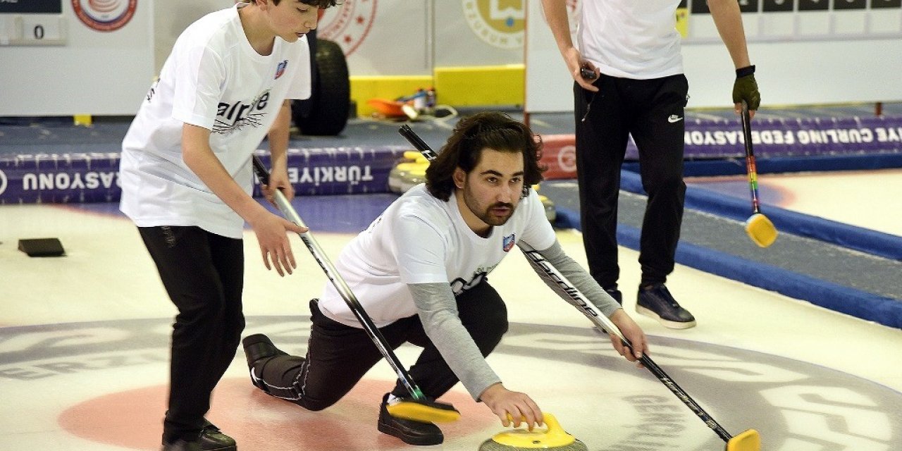 Erzurum’da Curling Heyecanı