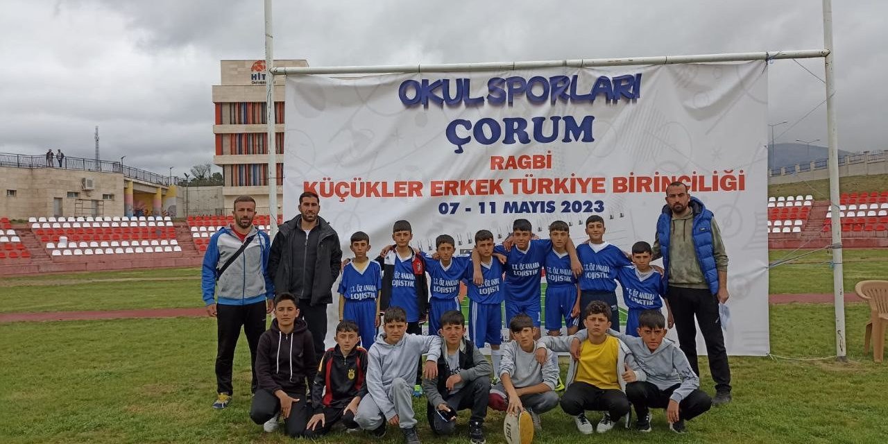 Van’daki ortaokul öğrencileri, spor başarılarıyla adını duyuruyor