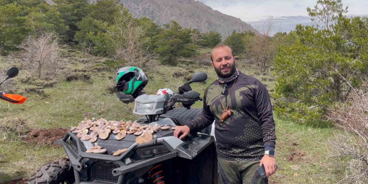 ATV ve kros motorlarla çıktıkları 3 bin rakımda mantar topladılar