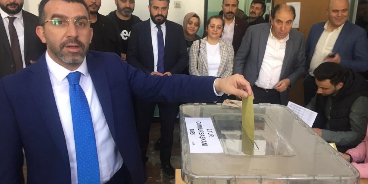 AK Parti Milletvekili Çalkın oyunu kullandı