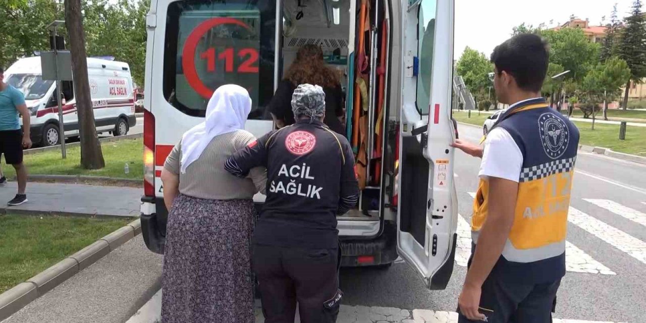 Elazığ’da otomobilin çarptığı çocuk yaralandı