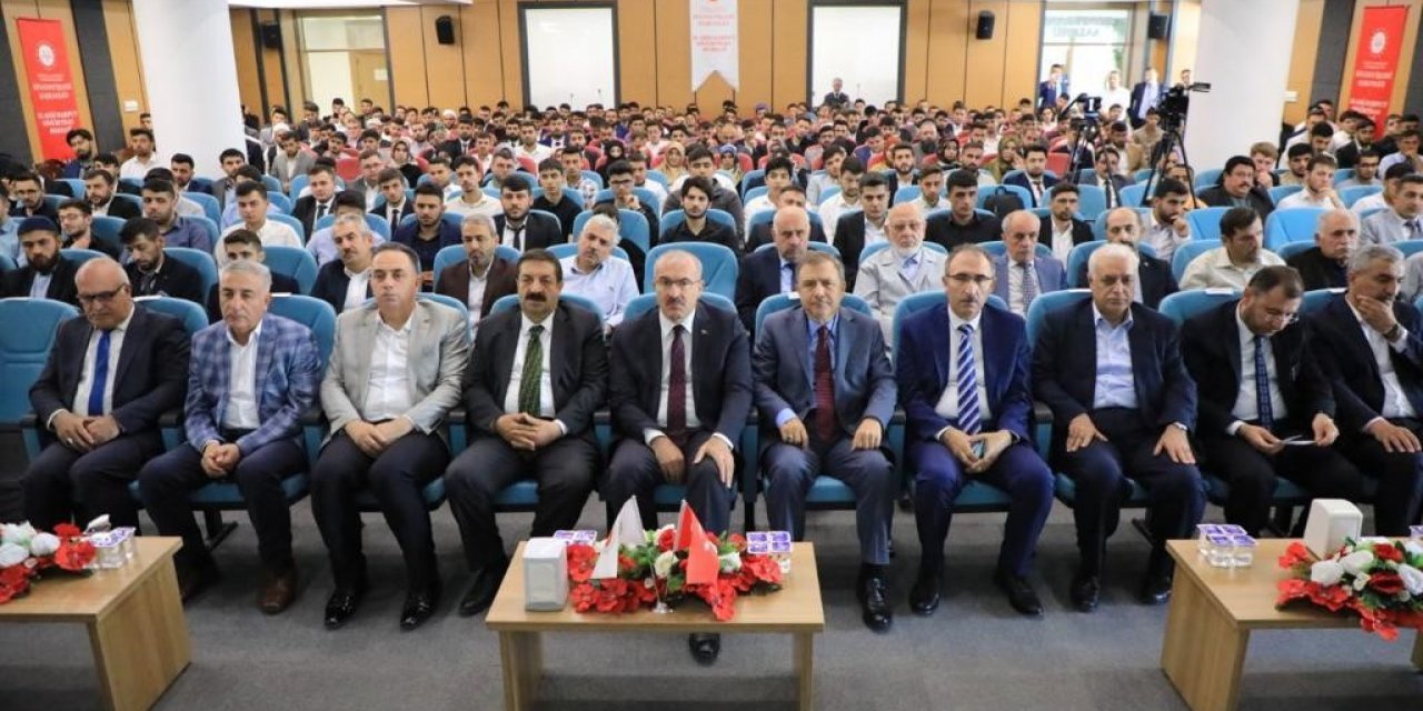 Elazığ’da din görevlilerinin meslek eğitimi başladı