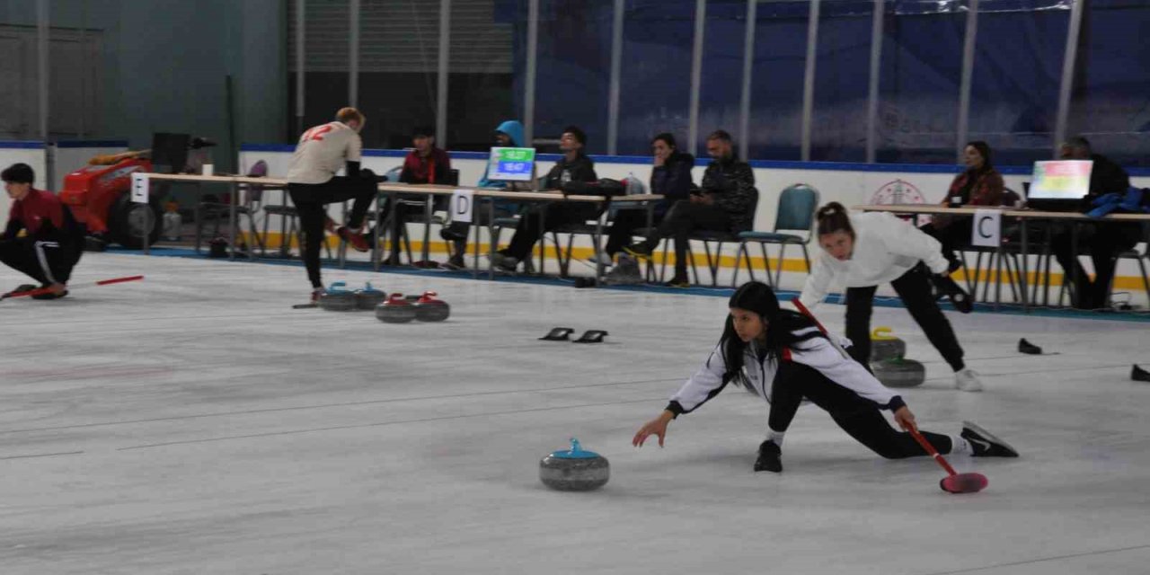 Kars’ta Curling Şampiyonası sona erdi