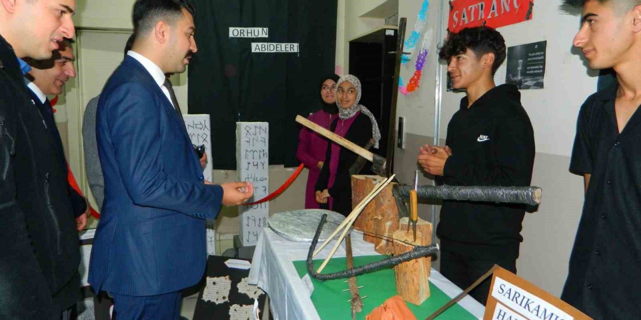 Posof’ta yılsonu sergisi takdir topladı