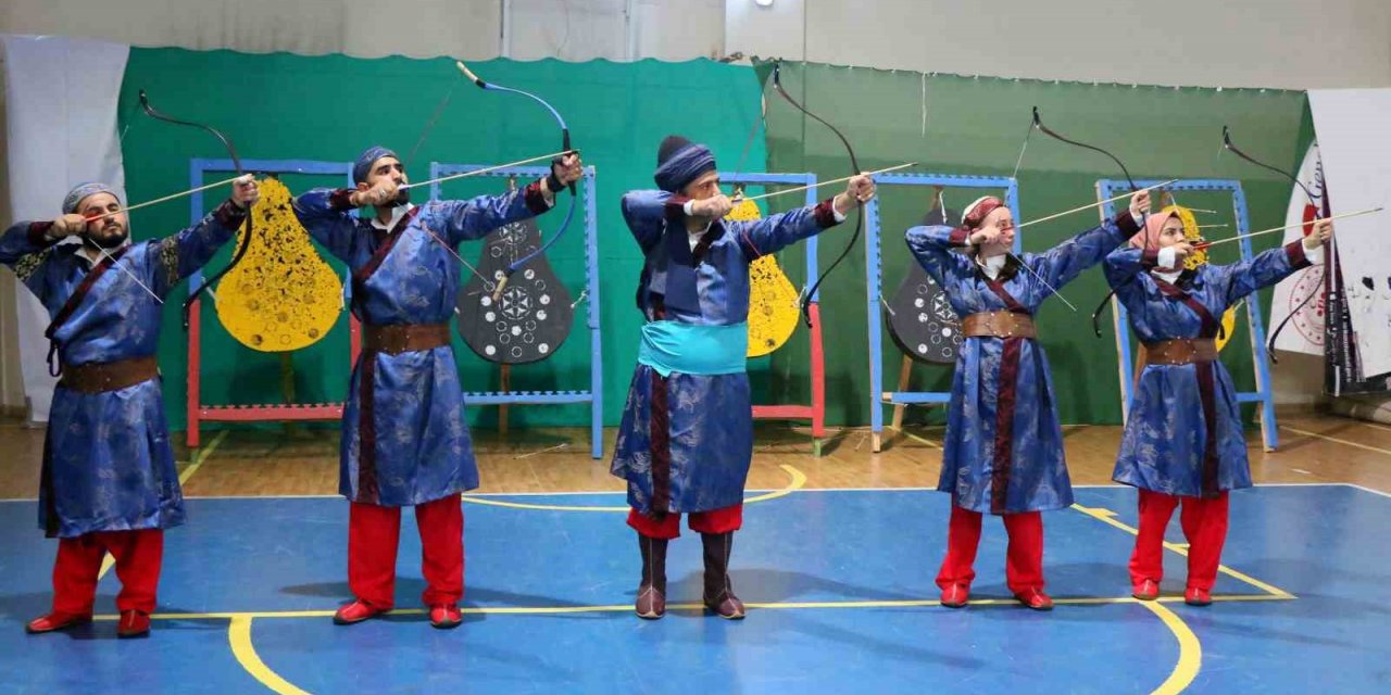 Erzincan’da Geleneksel Türk Okçuluğu yaşatılmaya devam ediyor