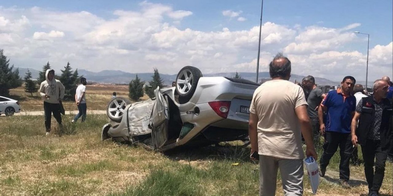 Hurdaya dönen araçtan sağ çıktı