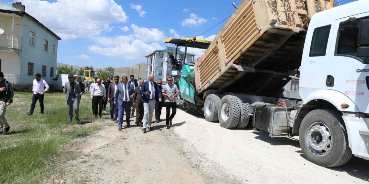 Başkan Vekili Aydın asfalt çalışmalarını inceledi