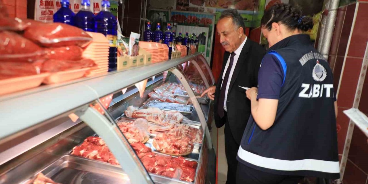 Hakkari’de kasap ve şarküteriler denetlendi